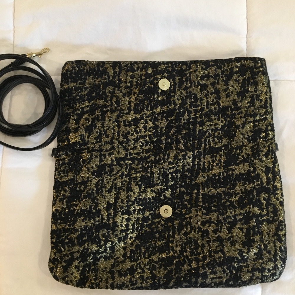 Black and Gold Purse - Picture 3 of 6